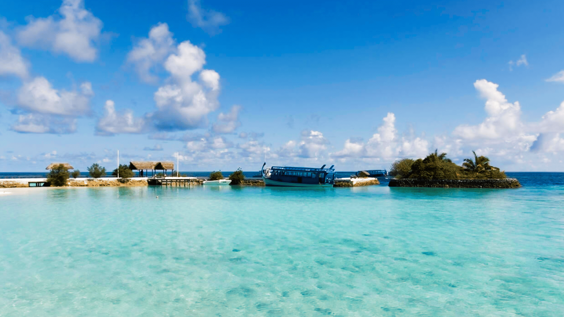 5 Days Maldives Trip with Beach Bungalow at Makunudu