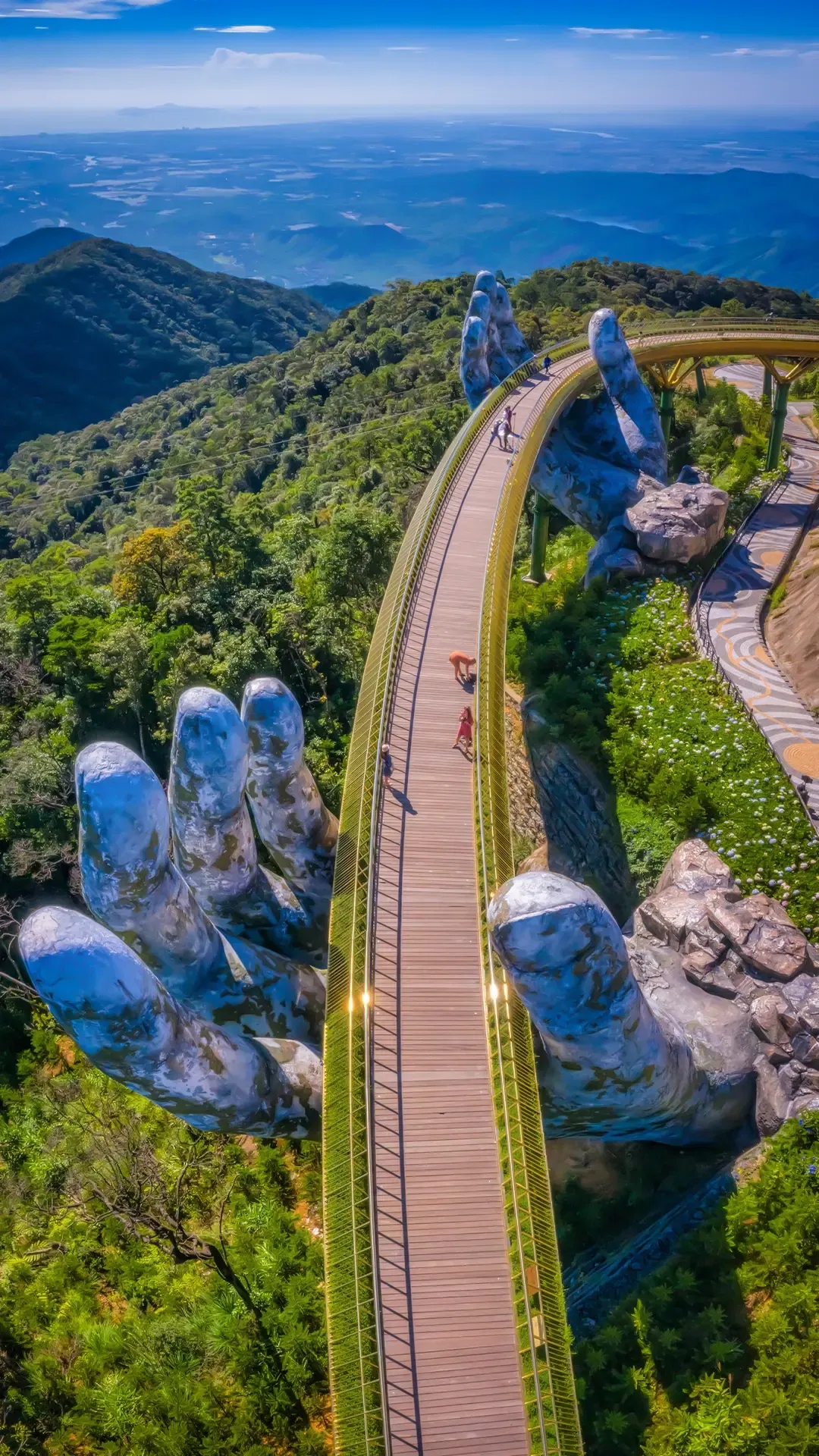 6-Day Tour To Vietnam: A Scenic & Cultural Getaway