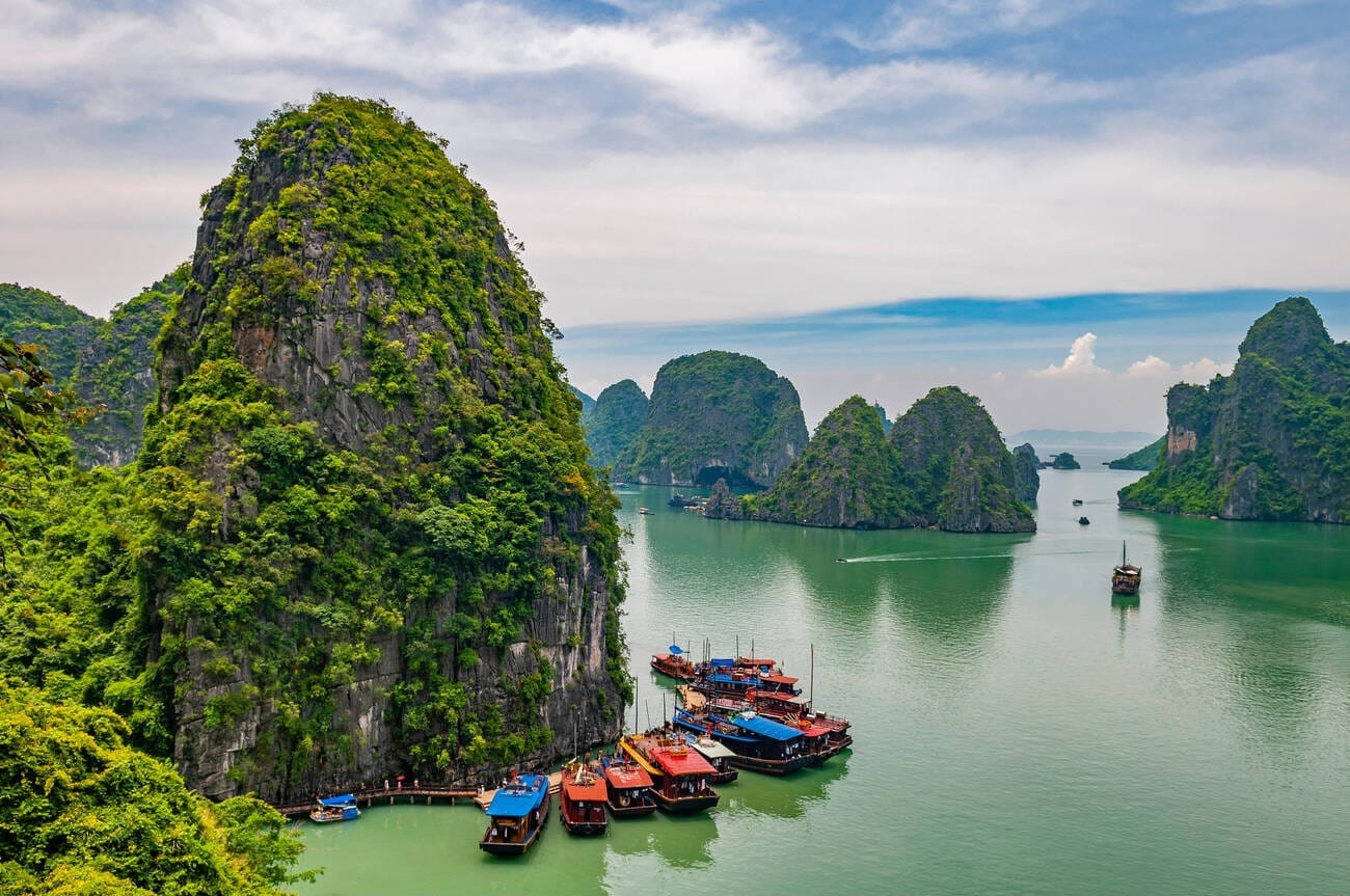7 Days Vietnam Tour Package | Hanoi, Ha Long Bay & Da Nang