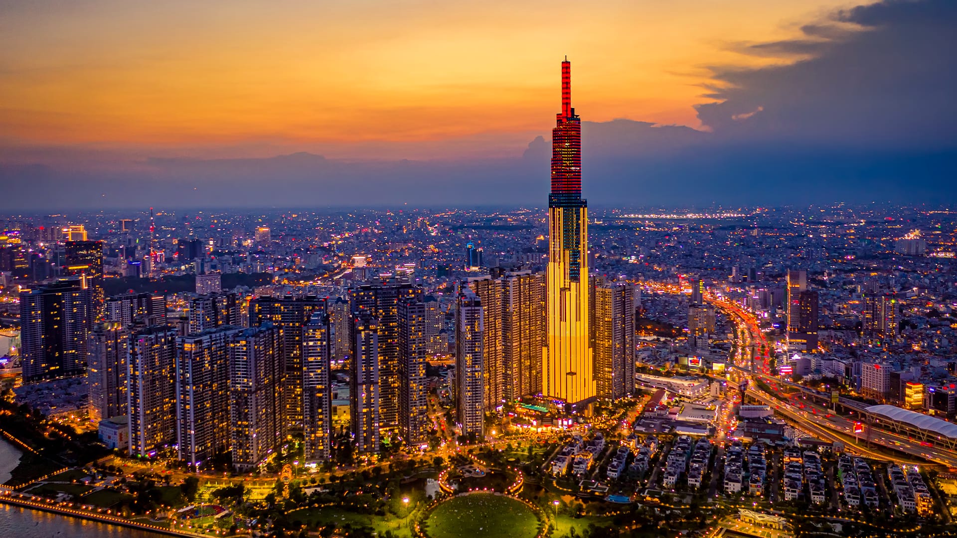 8 Days Vietnam Tour Package | Hanoi, Danang, Ho Chi Minh