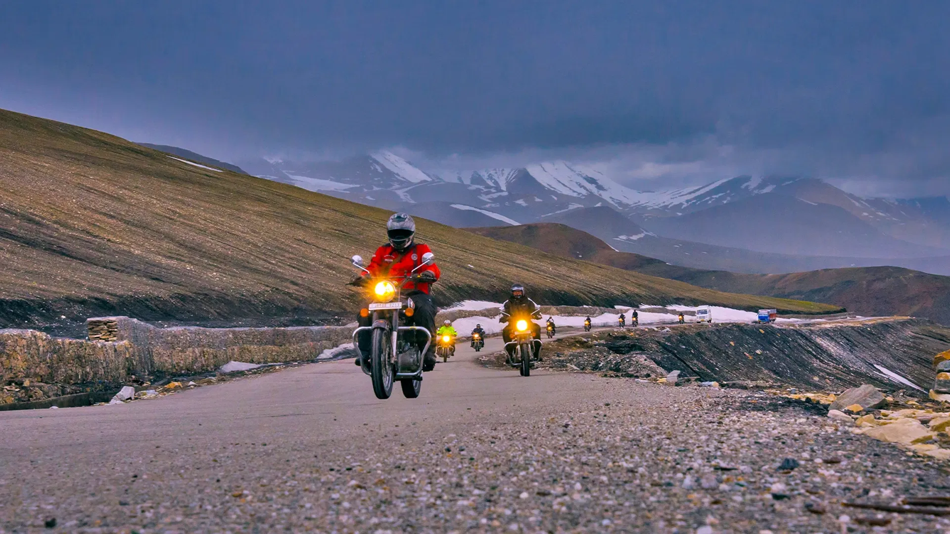 11 Days Value Edition Ladakh Tour: Srinagar to Manali with Umling La